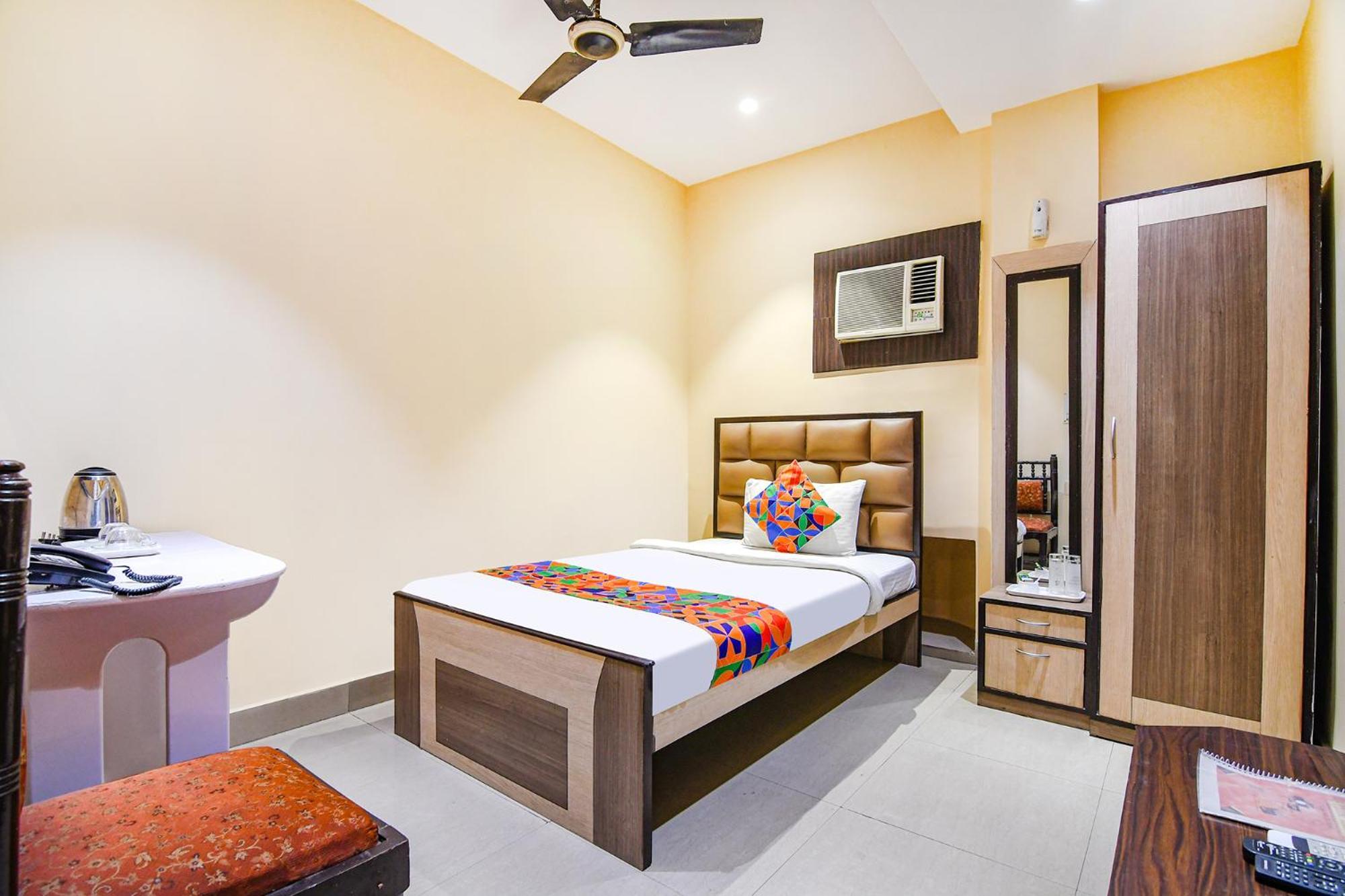 Fabhotel Aayash - Nr City Center Metro Station Calcutta Buitenkant foto